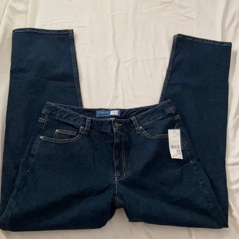 New with tag, Women’s size 12P Liz Claiborne denim jeans.